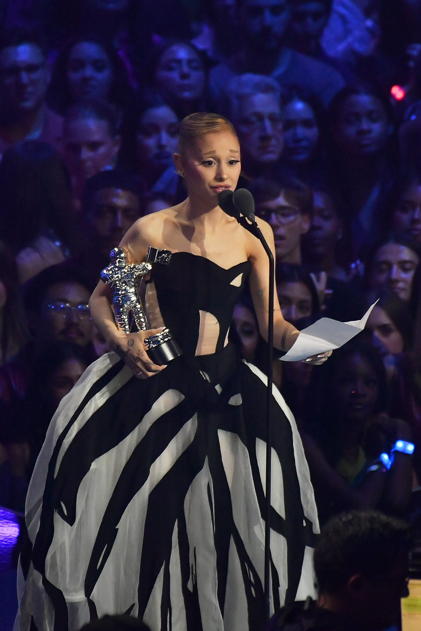 Ariana Grande potpuno zasjenila VMA 2025 Hello Magazine Croatia Hrvatska