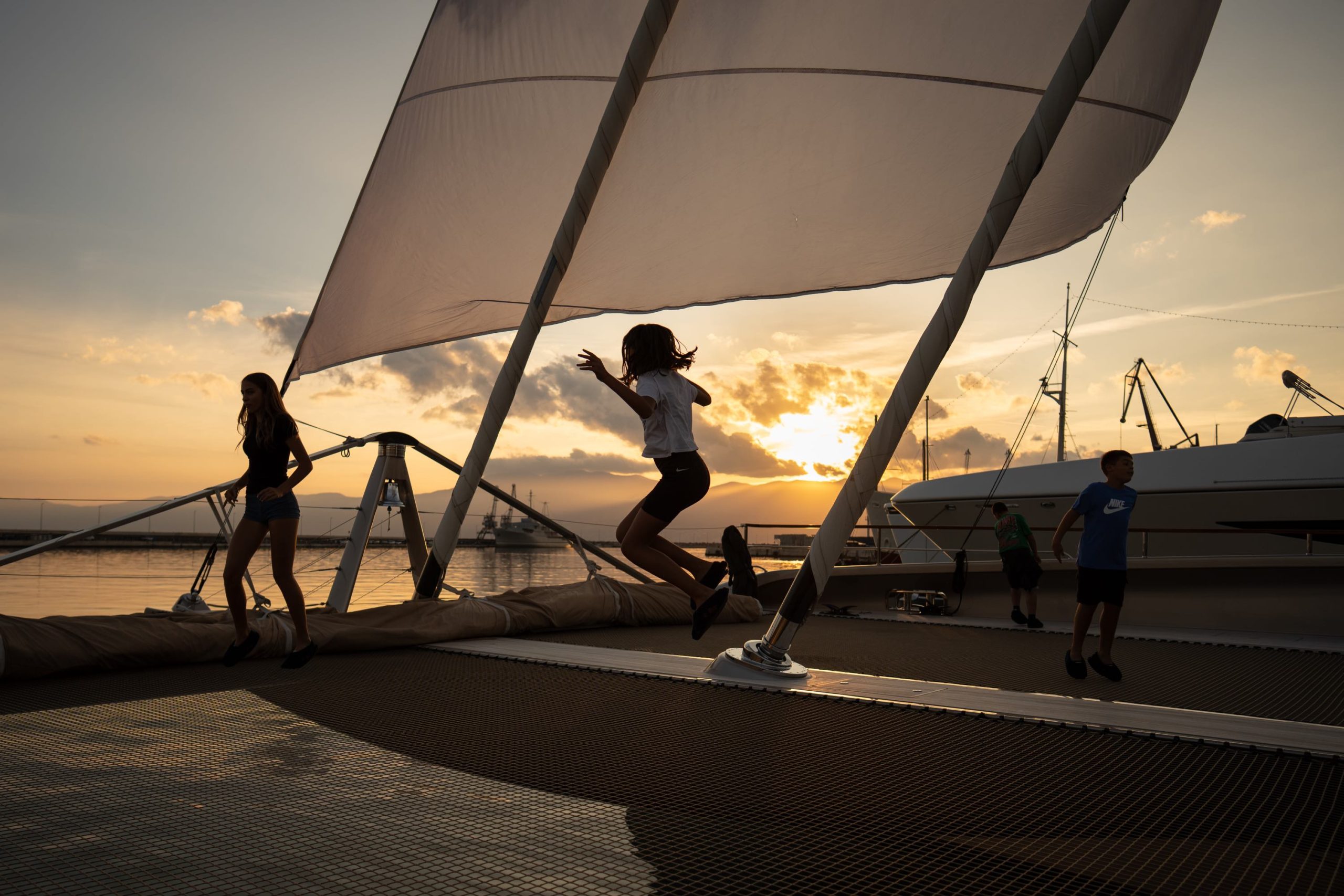 art explora festival, rijeka festival, kultura rijeka, gat karoline riječke, muzeji rijeka, art explorer katamaran, art festival hrvatska, suvremena umjetnost rijeka, koncerti rijeka, performansi rijeka, riječki festival, hrvatski festivali, kulturna događanja rijeka, izlasci rijeka, večernji program rijeka, multimedijalne instalacije rijeka, ples i glazba rijeka, art explora croatia, riječki muzej suvremene umjetnosti, art program rijeka, festivali u rujnu, događanja rijeka 2025, riječki događaji, hrvatski kulturni festival, festival suvremene umjetnosti, umjetnost i znanost, ekologija i umjetnost, jadran i umjetnost, more i glazba, art rijeka, riječki koncerti, techno rijeka, abop koncert, petar dundov rijeka, tonota glazba, truth tribe bend, marinada rijeka, ras padsystem, reggae dub rijeka, grčke pjesme mora, art explora events, hrvatska umjetnost, turizam rijeka, lifestyle rijeka, riječki vikend, što raditi u rijeci, izlasci hrvatska, kulturna ponuda rijeka, večernji izlazak rijeka, riječki glazbeni festival, techno festival hrvatska, alternativna glazba rijeka, jazz fusion rijeka, spoken word rijeka, kino i performans rijeka, multimedija hrvatska, hrvatski performansi, plesni performans rijeka, festival na moru, art festival jadran, europski festival umjetnosti, kulturni vodič rijeka, hrvatski lifestyle, događanja hrvatska, festival umjetnosti 2025, hrvatska putovanja, more i kultura, hrvatski turizam, posjetite rijeku, hrvatska rivijera, art explora experience, hrvatska scena umjetnosti, hrvatska scena glazbe, festival elektronike rijeka, suvremeni ples rijeka, eksperimentalni film rijeka, riječki spoken word, hrvatski DJ set, techno set hrvatska, dub scena rijeka, alternativna scena rijeka, hrvatski umjetnici, suvremeni umjetnici rijeka, muzejska događanja rijeka, art festival mediteran, jadranski festival, hrvatski kulturni vodič, art weekend rijeka, što posjetiti u rijeci, događanja u rujnu hrvatska, festivali hrvatska rujan, hrvatska kulturna scena, art festival europa, hrvatska destinacija za kulturu, festival ekologija umjetnost, hrvatski multimedijalni festival, art explora rijeka program, hrvatski lifestyle portal, kultura i turizam hrvatska, hrvatski kulturni kalendar.