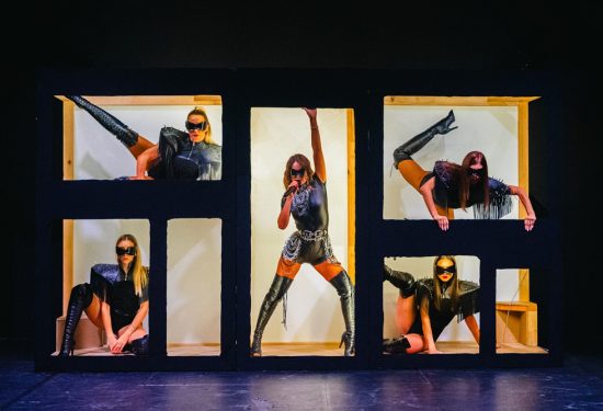 CABARET KOJI MIJENJA PRAVILA IGRE VRAĆA SE JAČI NEGO IKAD Ovoga petka počinje nova era zabave u Mintu –spektakl o kojem će svi pričati.