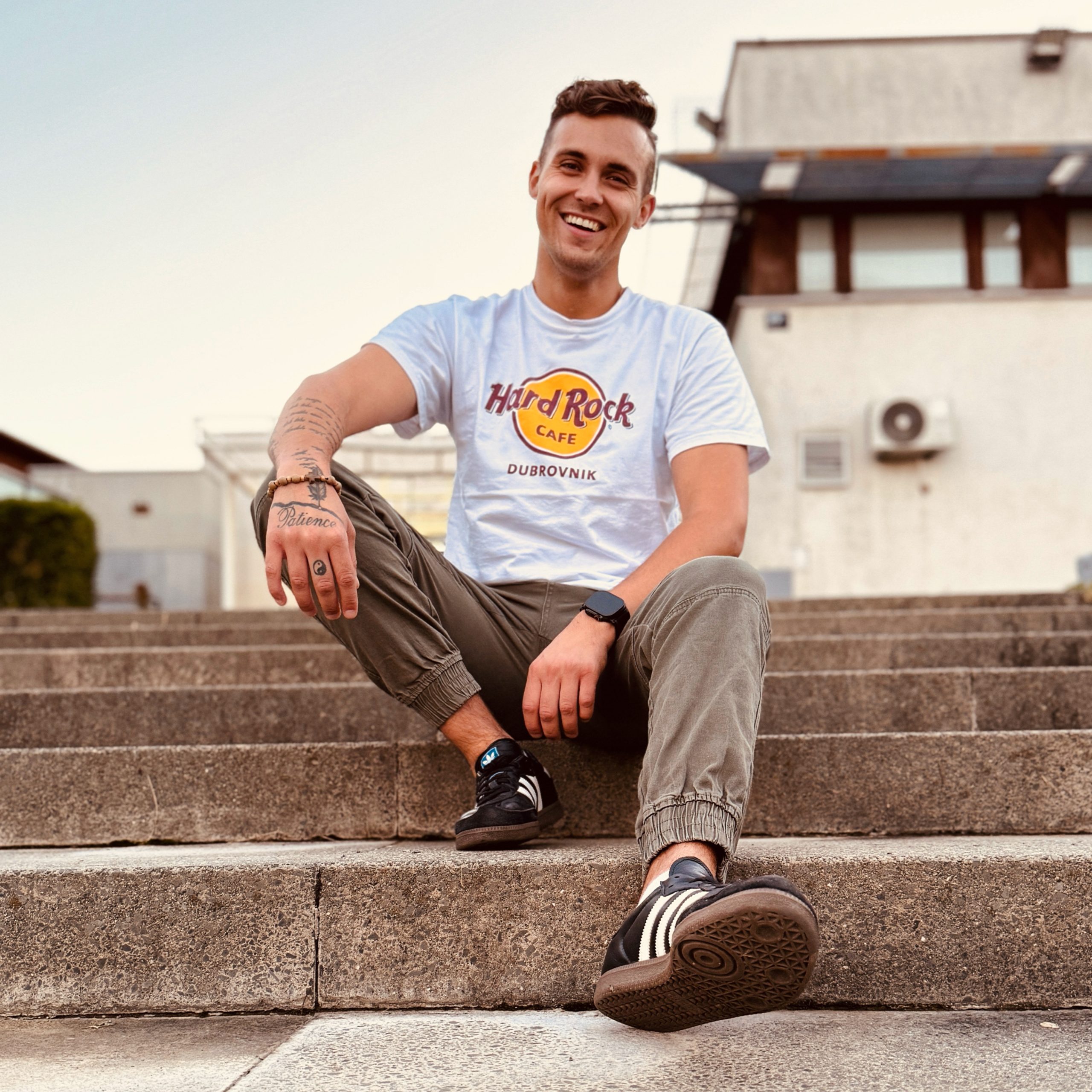 Coolins i Petar Brkljačić udružuju snage – uskoro stiže novi singl koji će osvojiti publiku 