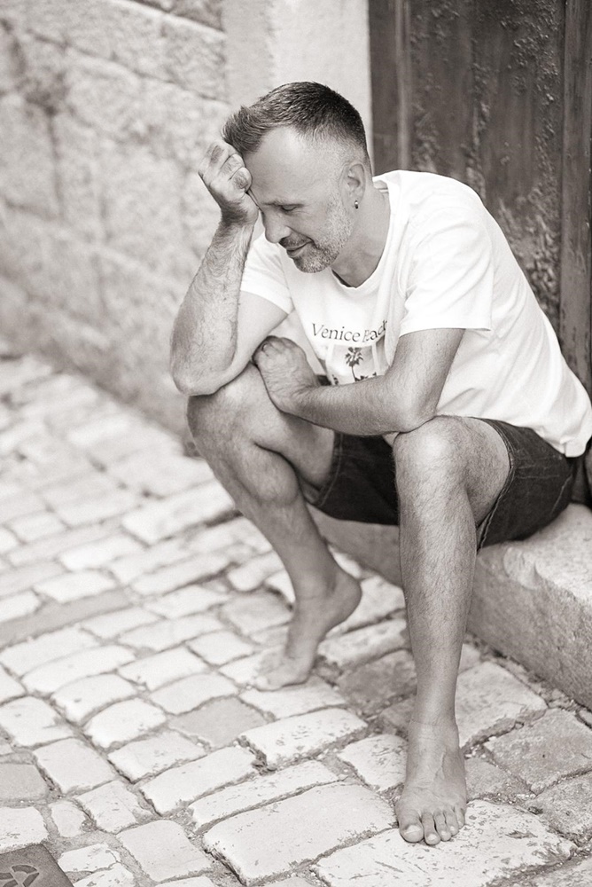 ELVIS SRŠEN I SAŠA ANTIĆ DONOSE IZILI MIŠI - DUET KOJI SPAJA FUNK, BLUES I SPLITSKI RAP 