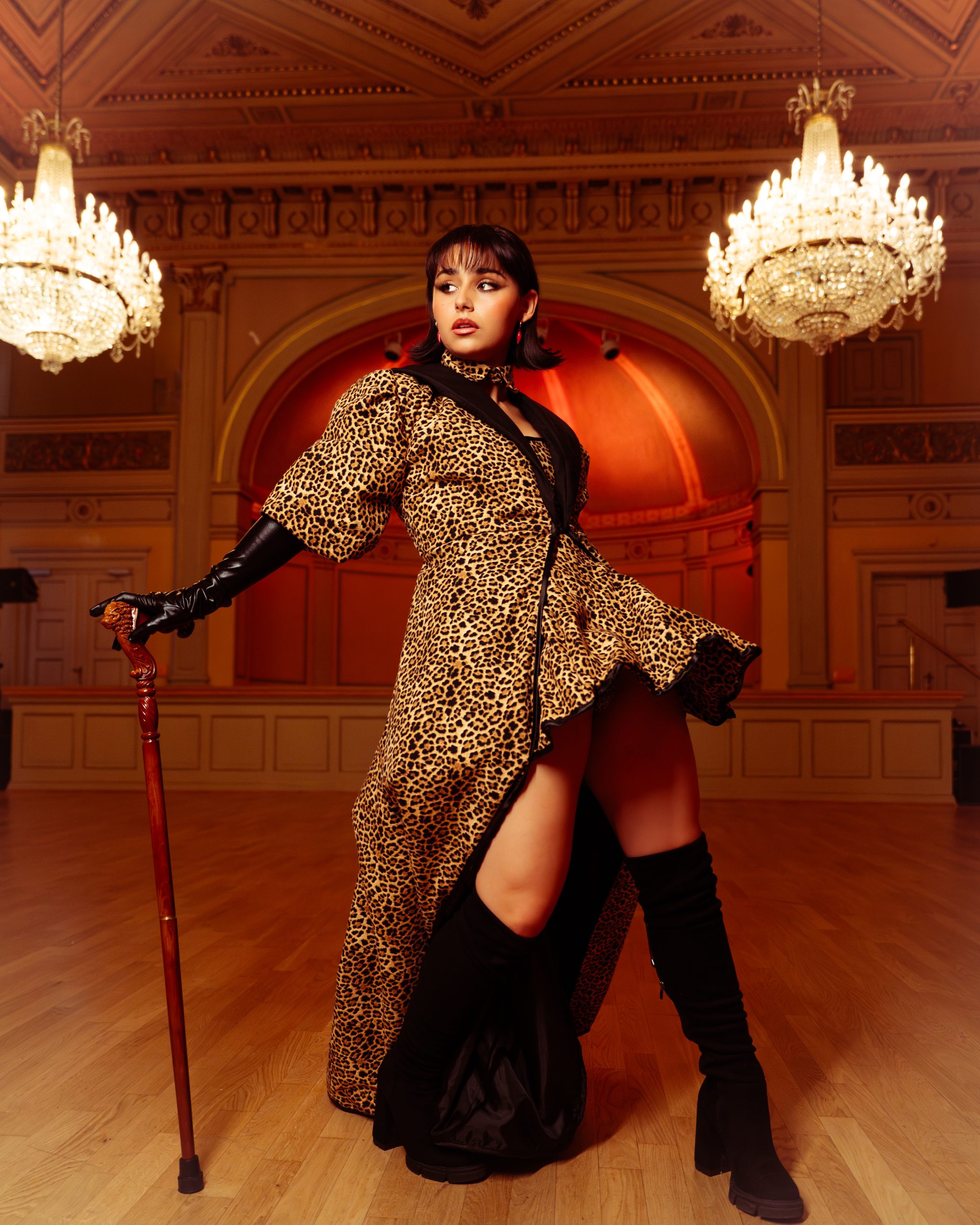 Eurovizijska zvijezda Alessandra donosi kraljevsku himnu ženskoj snazi! 