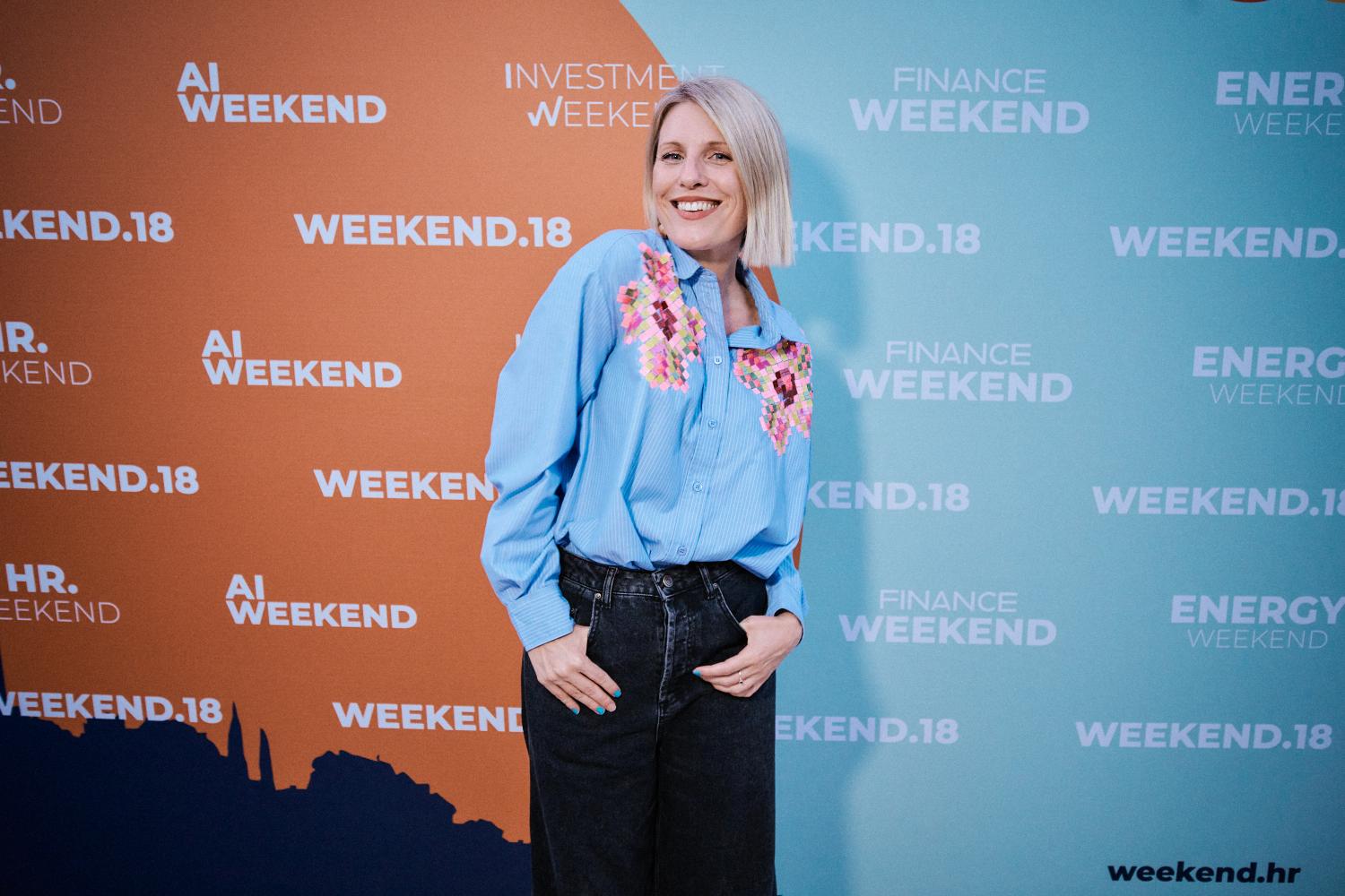 Weekend.18, Weekend festival, Rovinj događaji, hrvatski festivali, HR Weekend, AI Weekend, Finance Weekend, Investment Weekend, Energy Weekend, poslovni festivali, networking, startup Hrvatska, tehnologija, umjetna inteligencija, AI u poslovanju, fintech, investicije, energija budućnosti, održiva energija, e-mobilnost, paneli, radionice, konferencija, mediji, novinarstvo, geopolitika, nacionalni stereotipi, hejt online, liderstvo, HR trendovi, talent management, razvoj karijere, poslovna kultura, AI startup, generativna inteligencija, investicijske prilike, financije nove generacije, ESG standardi, poslovna edukacija, poslovna inspiracija, poslovni razgovori, lifestyle festival, glazba i zabava, jazz fusion, DJ nastupi, Jax Jones, Tihomir Pop Asanović, večernja zabava, networking party, Mastercard partner, Maistra smještaj, Priceless iskustvo, poslovni događaji Hrvatska, poslovni paneli, strategija, inovacije, tehnologija i društvo, startup investicije, globalno tržište, lideri industrije, stručnjaci, poslovni trendovi, poslovni mentor, HR strategija, AI edukacija, financijski stručnjaci, poslovni savjeti, održivi razvoj, energetska tranzicija, energija i tehnologija, konferencija Rovinju, poslovni networking, poduzetništvo, investitori, poslovni uspjeh, poslovni modeli, poslovna inspiracija, lifestyle događaji, budućnost rada, digitalna transformacija, HR digitalizacija, poslovna edukacija, znanstvena predavanja, poslovna znanja, panel diskusije, inovativna rješenja, poslovna praksa, lideri mišljenja, financijski lideri, globalna ekonomija, startup priče, poslovna vizija, energija i inovacija, poslovni izazovi, poslovna rješenja, poslovni event, Rovinj lifestyle, Weekend iskustvo, poslovni festival Hrvatska, networking događaj, poslovna zajednica, edukacija i inspiracija, profesionalni razvoj, poslovna scena, hrvatski poduzetnici, tehnološki trendovi, budućnost industrije