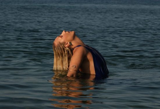 Irma najavljuje novi singl Uzmi Me i novo glazbeno poglavlje!