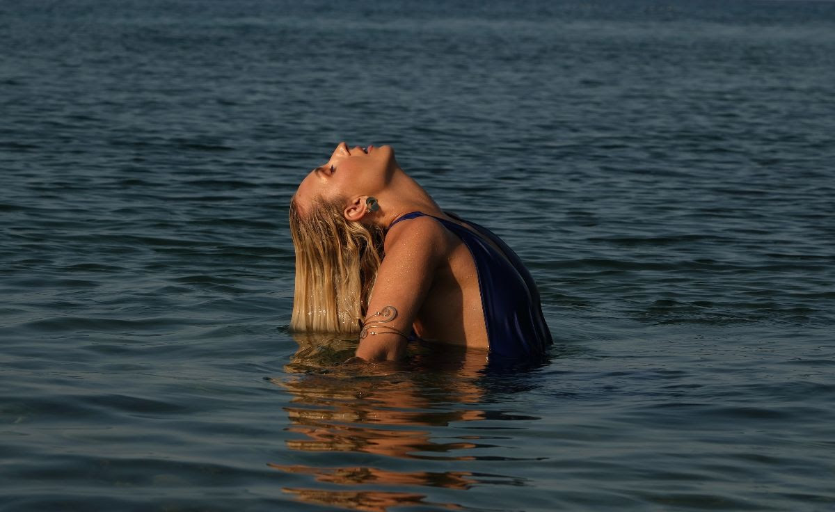 Irma najavljuje novi singl Uzmi Me i novo glazbeno poglavlje!