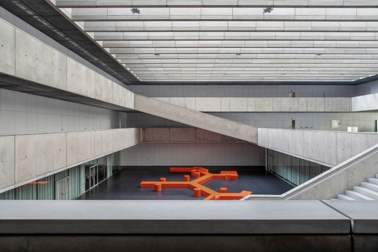 KREATIVNI DIALOG ZAGREB DESIGN WEEKA - NAMJEŠTAJ I MODA U JADRAN FILMU
