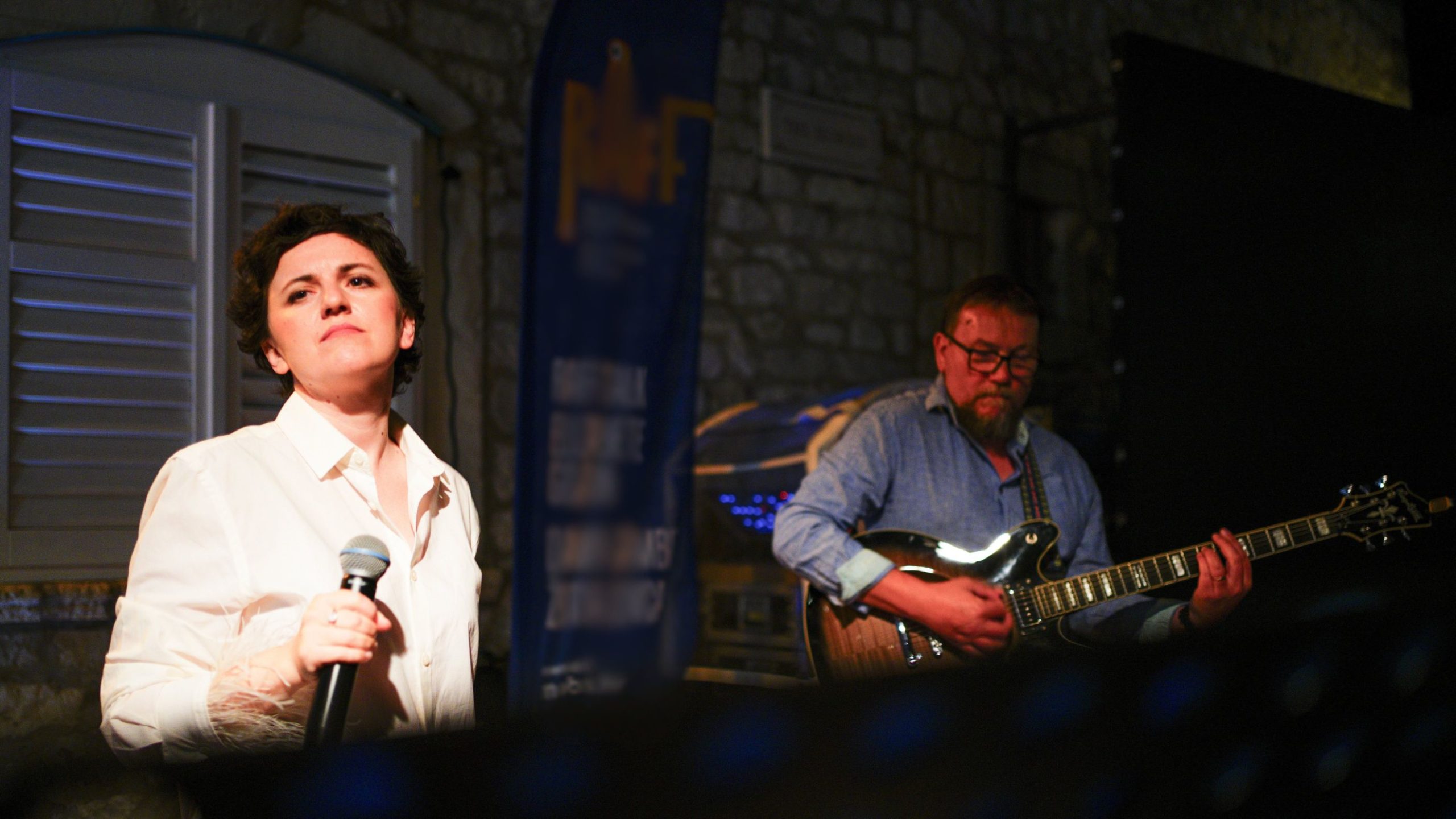 Maja Posavec jedinstvenim umjetničkim događajem u ZeKaEm-u predstavlja album „Leaving a Lover“ pod umjetničkim imenom POMA
