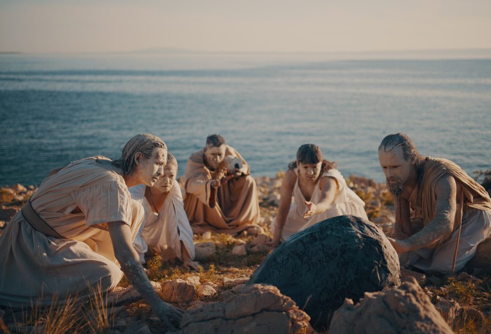 Mimika Orchestra ima novi singl Zrcalo/Mirror