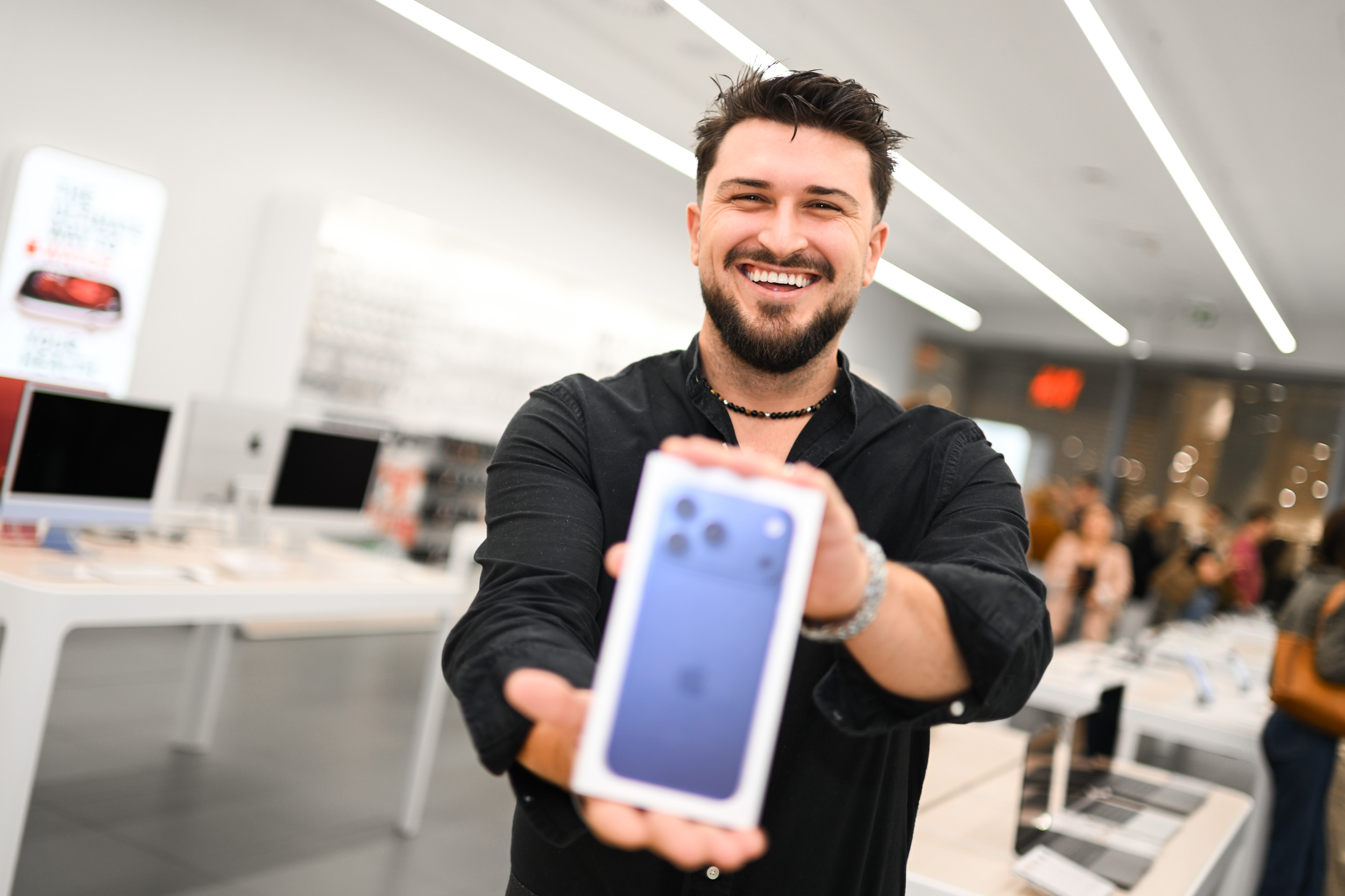 Održano ekskluzivno predstavljenje novih Apple uređaja u iSTYLE trgovini ToMa prvi unboxao novi iPhone 17 Pro Max