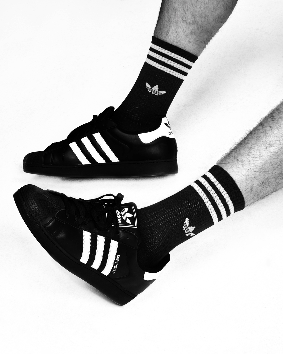 POVRATAK IKONE
Ivica Zubac, Hiljson Mandela, Miach i Nika Turković u kampanji za kultni adidas Superstar