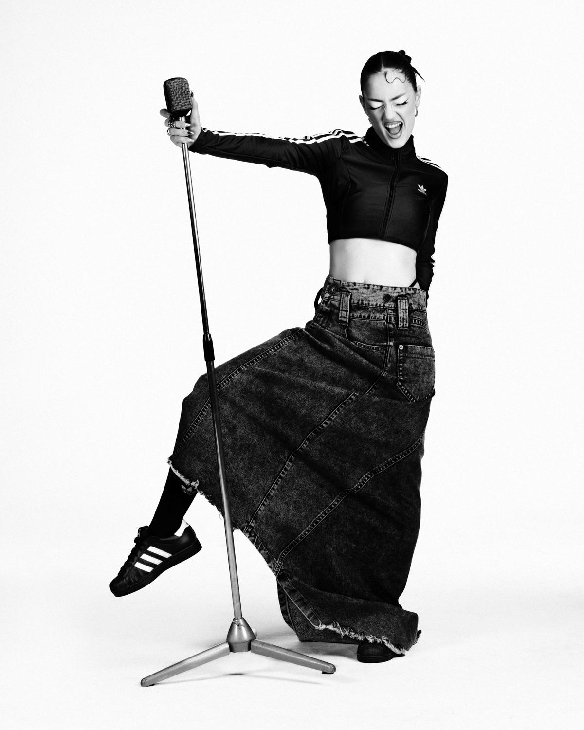 POVRATAK IKONE
Ivica Zubac, Hiljson Mandela, Miach i Nika Turković u kampanji za kultni adidas Superstar