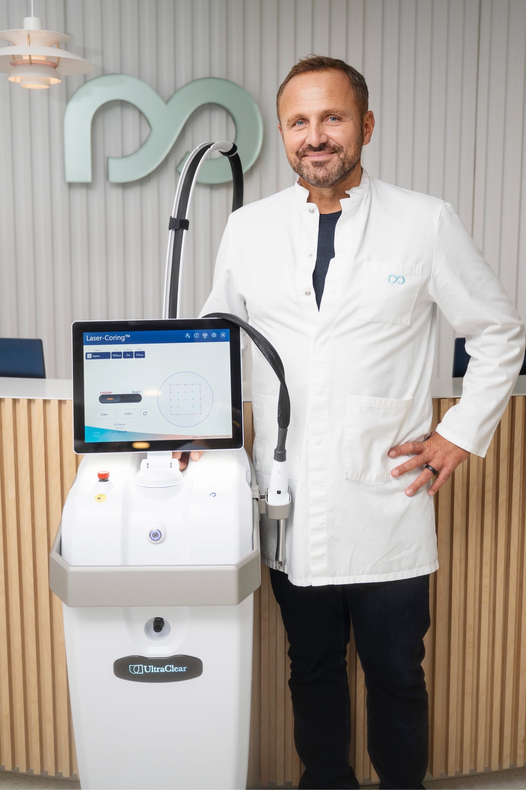 Pomlađivanje budućnosti stiglo je u regiju – UltraClear™ 2910 nm fiber laser ekskluzivno u Poliklinici Milojević!