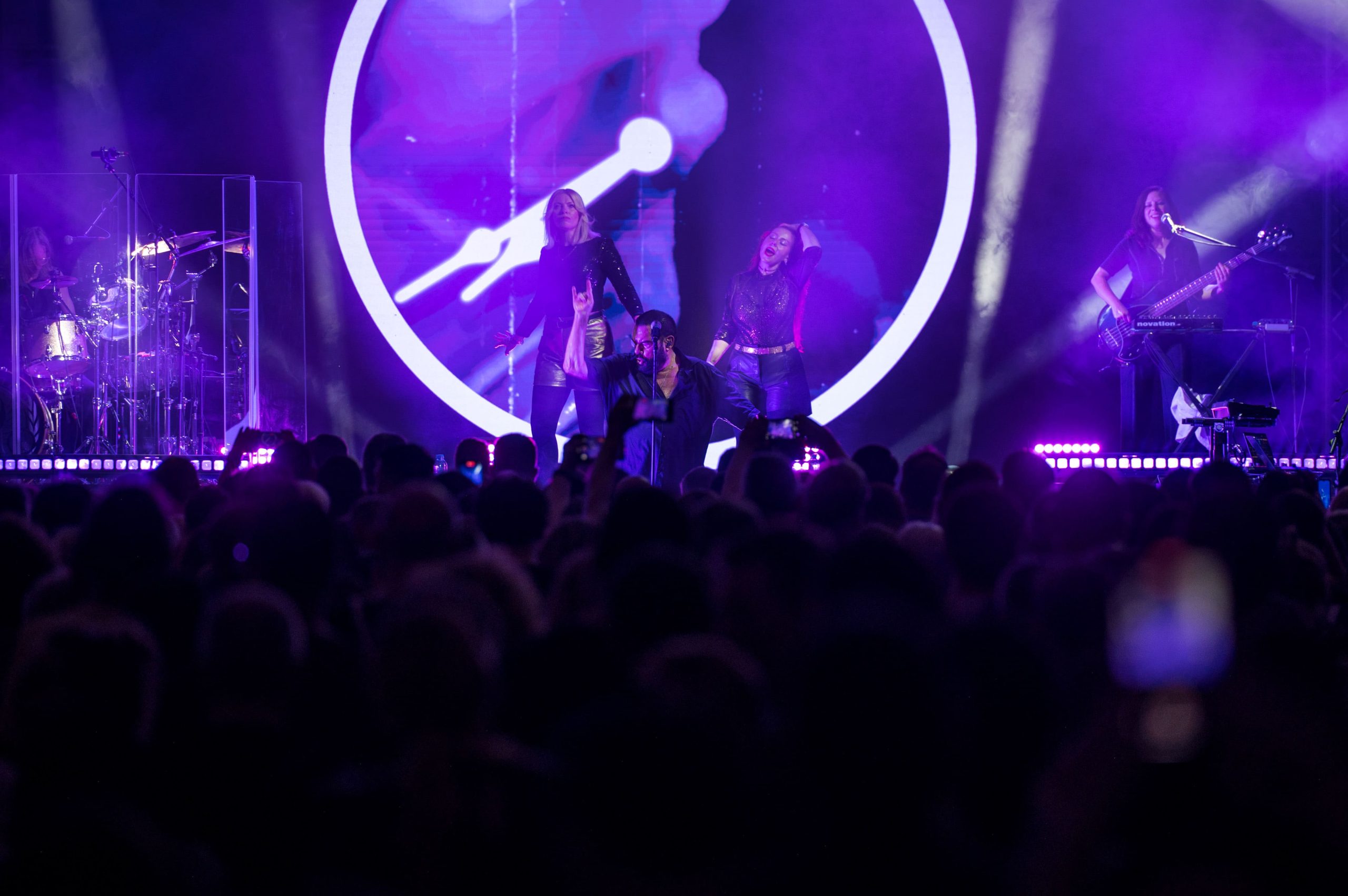 Prvi nastup Alphavillea u Hrvatskoj: Publika svih generacija uživala uz bezvremenske hitove „Forever Young“ i „Big in Japan“ 