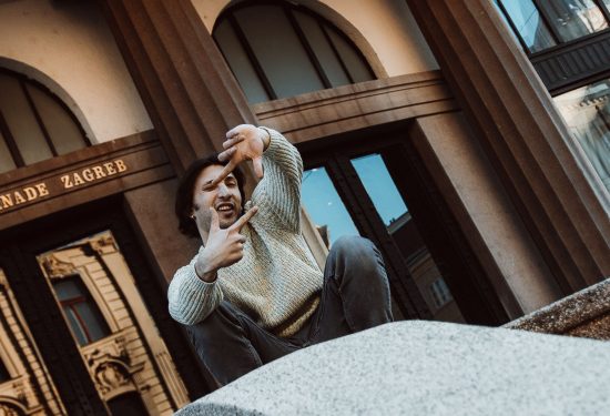 Sandro Bjelanović predstavlja novi singl 'Zbog tebe' Hello Magzaine Croatia Hrvatska 2