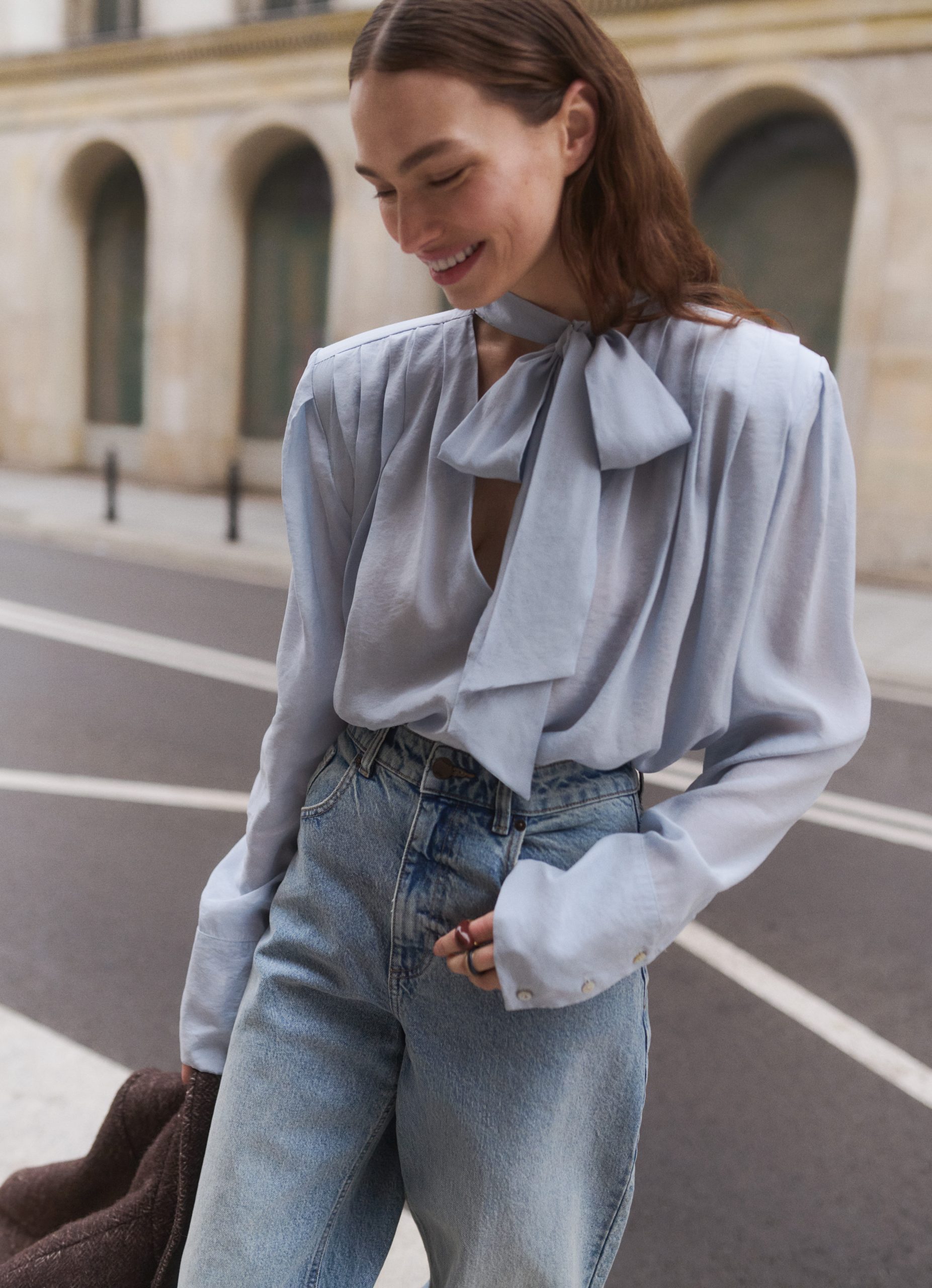 Veliki povratak Dore Predojević: Influencerica zasjala na reviji eNVy rooma u dramatičnoj crnoj kreaciji
