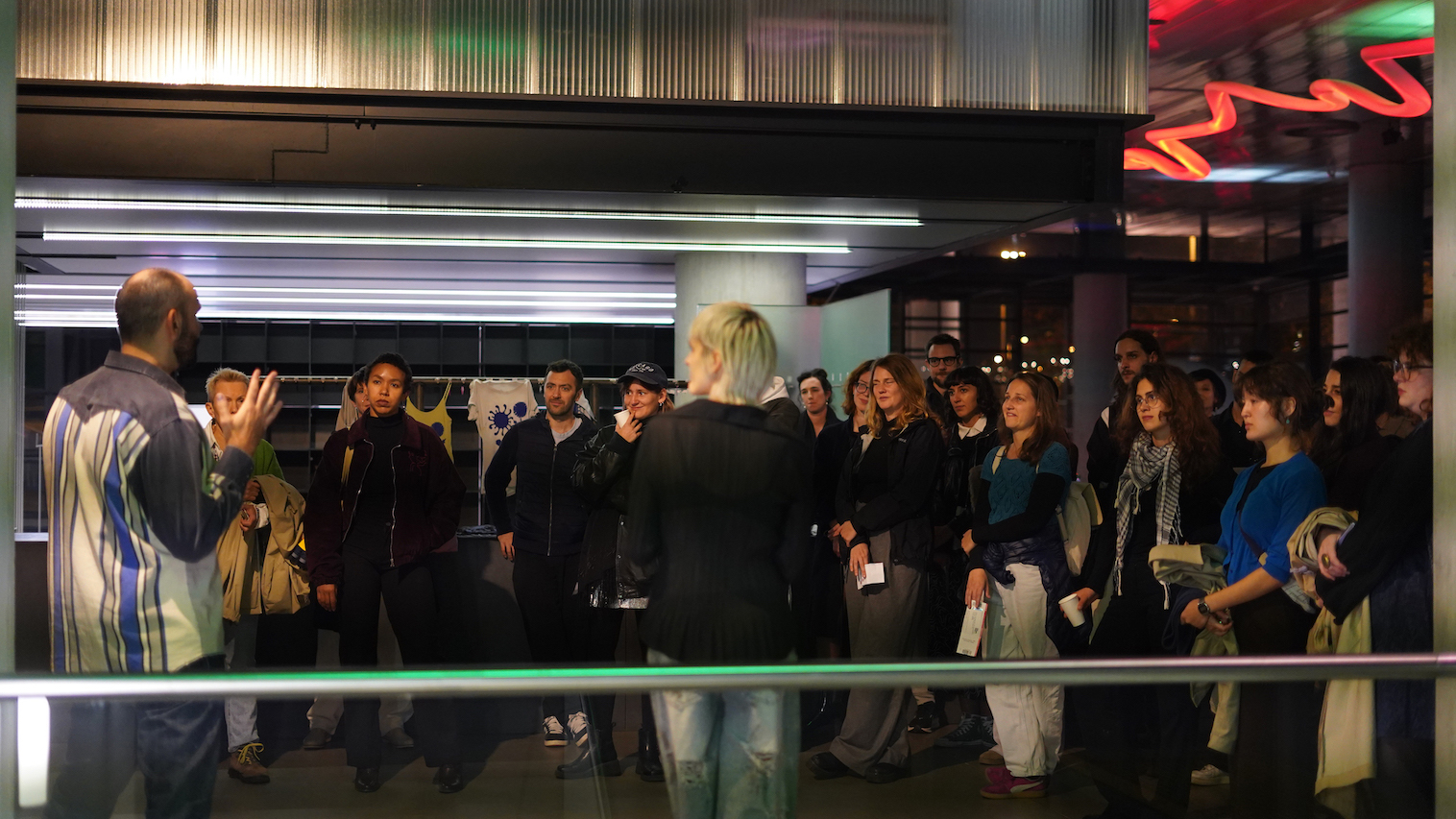 19. izdanje Improspekcija 𝕻𝖔𝖘𝖑𝖎𝖏𝖊𝕾𝖛𝖎𝖏𝖊𝖙 nastavlja se izvedbama Misty Superdeluxe i Lane Lehpamer te premijerom filma Ashkana Sepahvanda 