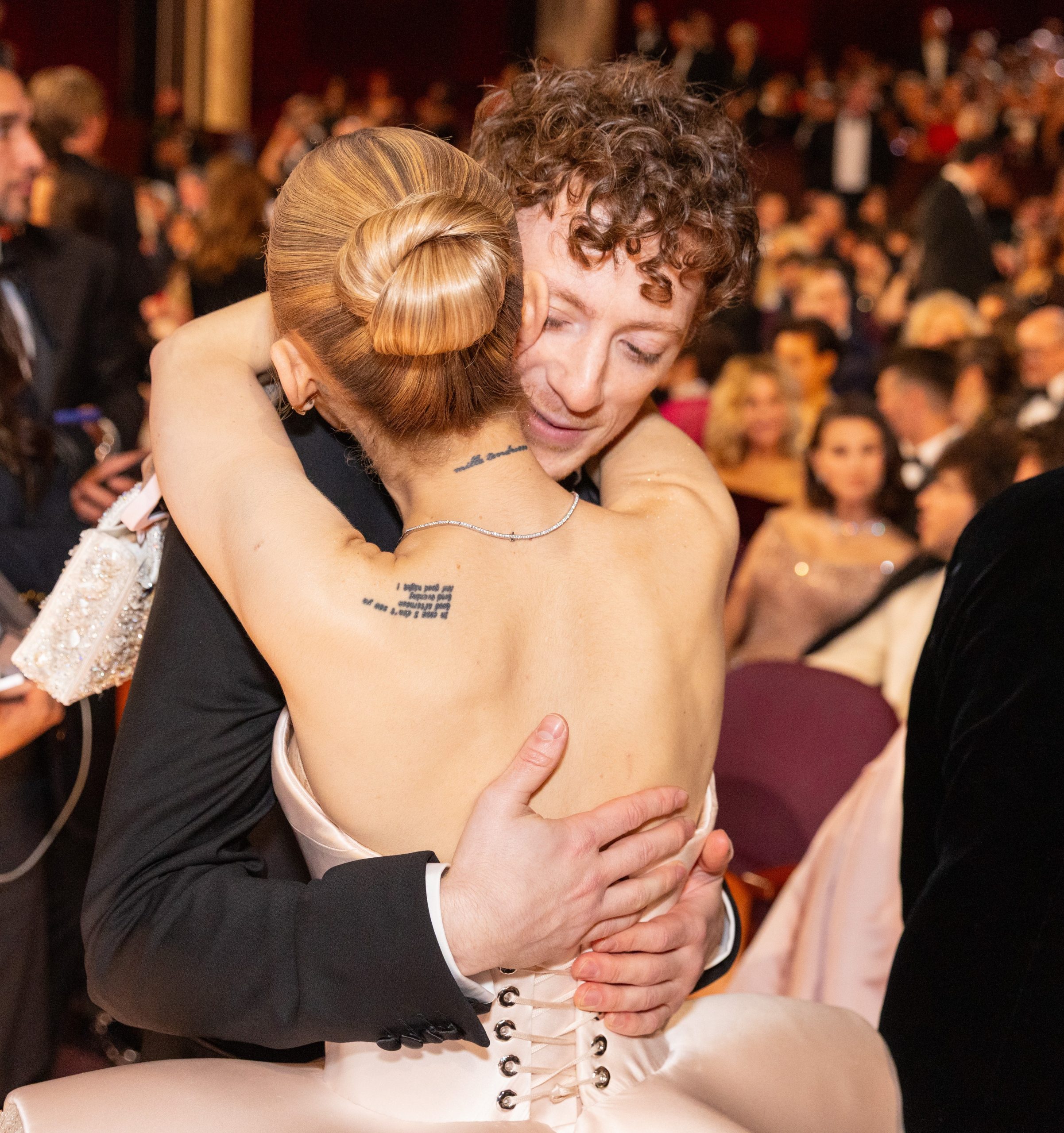 Ariana Grande i Ethan Slater Hello Magazin Croatia Hrvatska