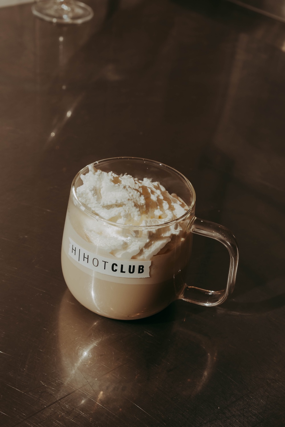 Bread Club × Hot Habitat: HOT CLUB after work — gradski mini reset u Frankopanskoj