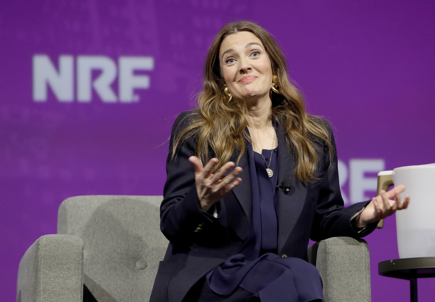 Drew Barrymore prisjetila se vremena kada je s 14 godina završila u rehabilitaciji. Hello Magazin Croatia Hrvatska