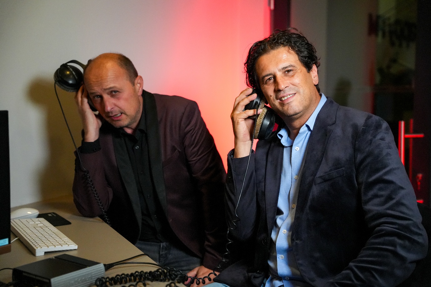 Gazde otkrile planove Spremaju 10. album, vinil i koncert u Areni Zagreb! Hello Magazin Croatia Hrvatska