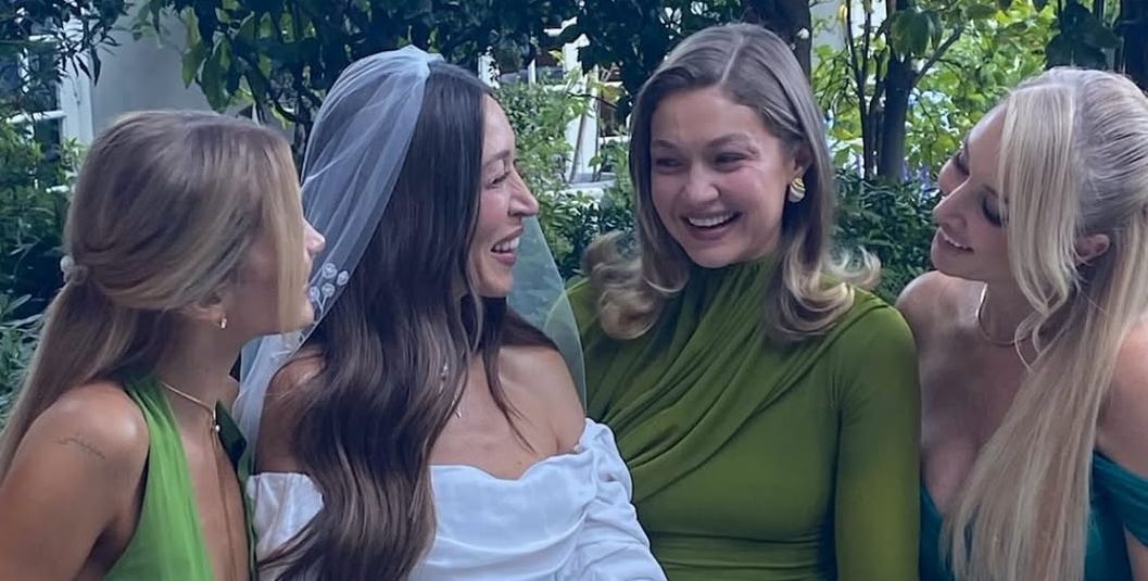 Gigi i Bella Hadid u zelenim haljinama bile su bosonoge djeveruše na vjenčanju starije sestre