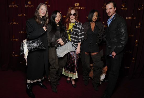 H&M i Glenn Martens proslavili su svoju suradnju u Londonu uz neočekivani zaokret klasične kućne zabave