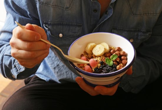 Hrana koja osvaja kožu muškarca – otkrijte što stvarno trebate jesti za čistu i zdravu put!