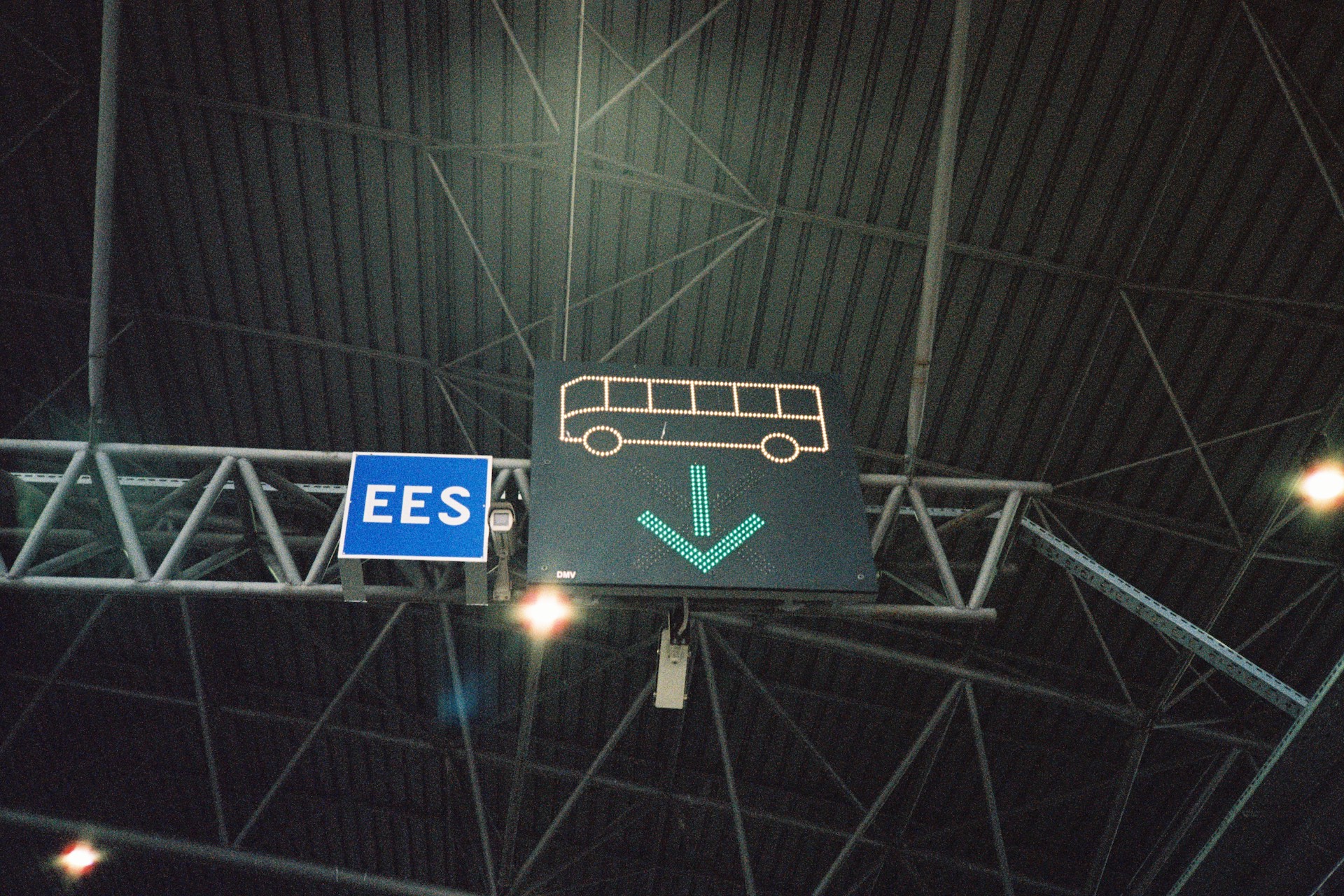 Izložba WHW Akademije u u GMK: Pokret, ostanak, povratak kao kritika graničnih režima │ PET, 24/10 u 19h 