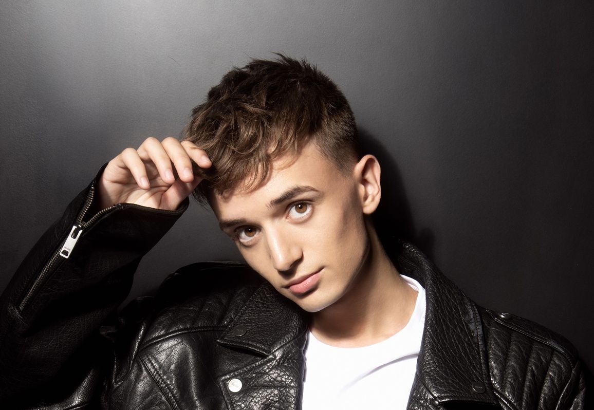 Josip Bačić o pjesmi 'Spašeni' Sve ono što je teško reći riječima, uvijek je lakše izraziti glazbom Hello Magayin Croatia Hrvatska