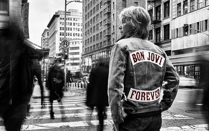 Kad se udruže Bon Jovi i Robbie Williams sve izgleda lako: „We Made It Look Easy“