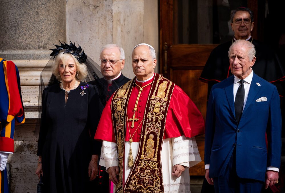Kralj Charles i kraljica Camilla u povijesnom posjetu Vatikanu Hello Magazin Croatia Hrvatska