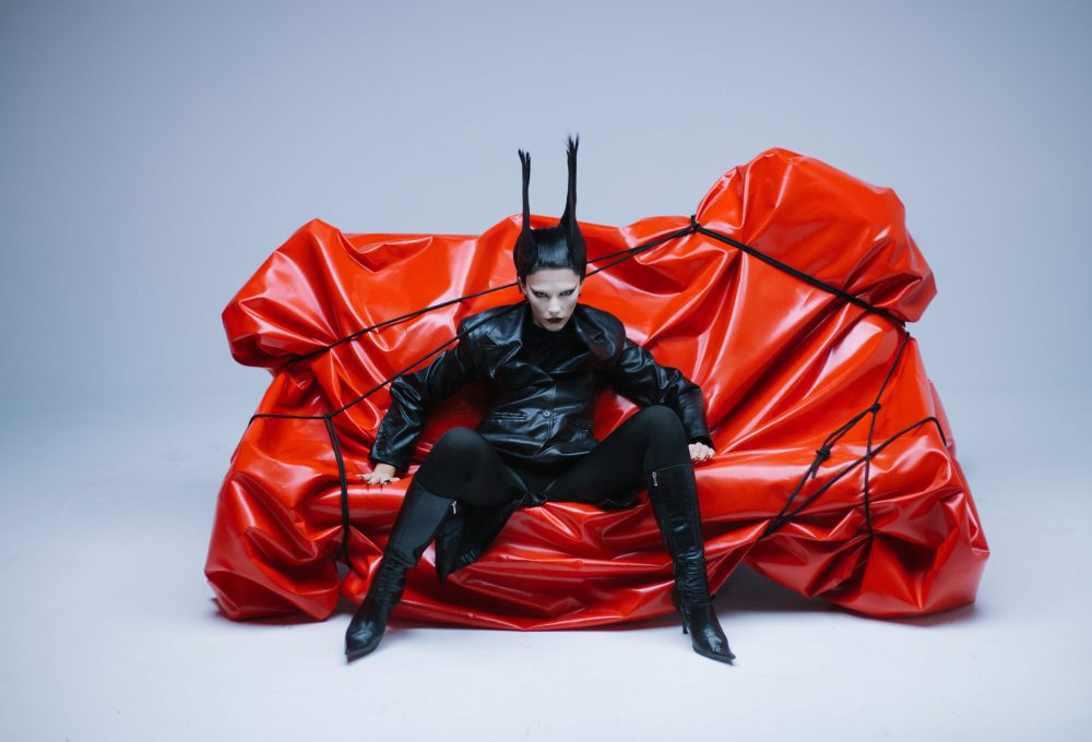 Macha Ravel iznenadila fanove za Halloween Nakon viralne “Lutkice” stiže misteriozna “Pasegoni”