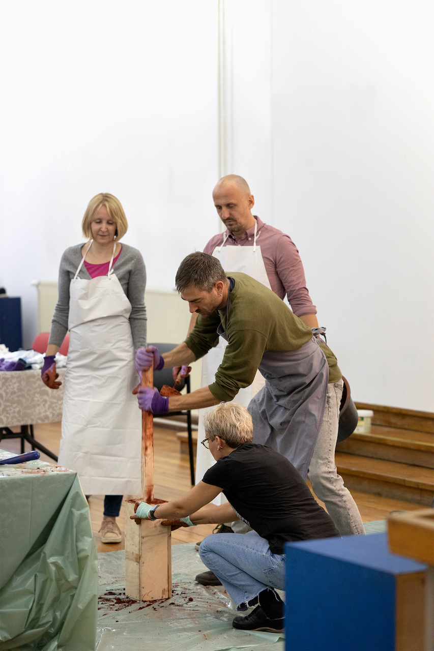 Međunarodna izložba Na izmaku svitanja u Etnografskom muzeju o identitetu, kolonijalnom naslijeđu i novim oblicima solidarnosti