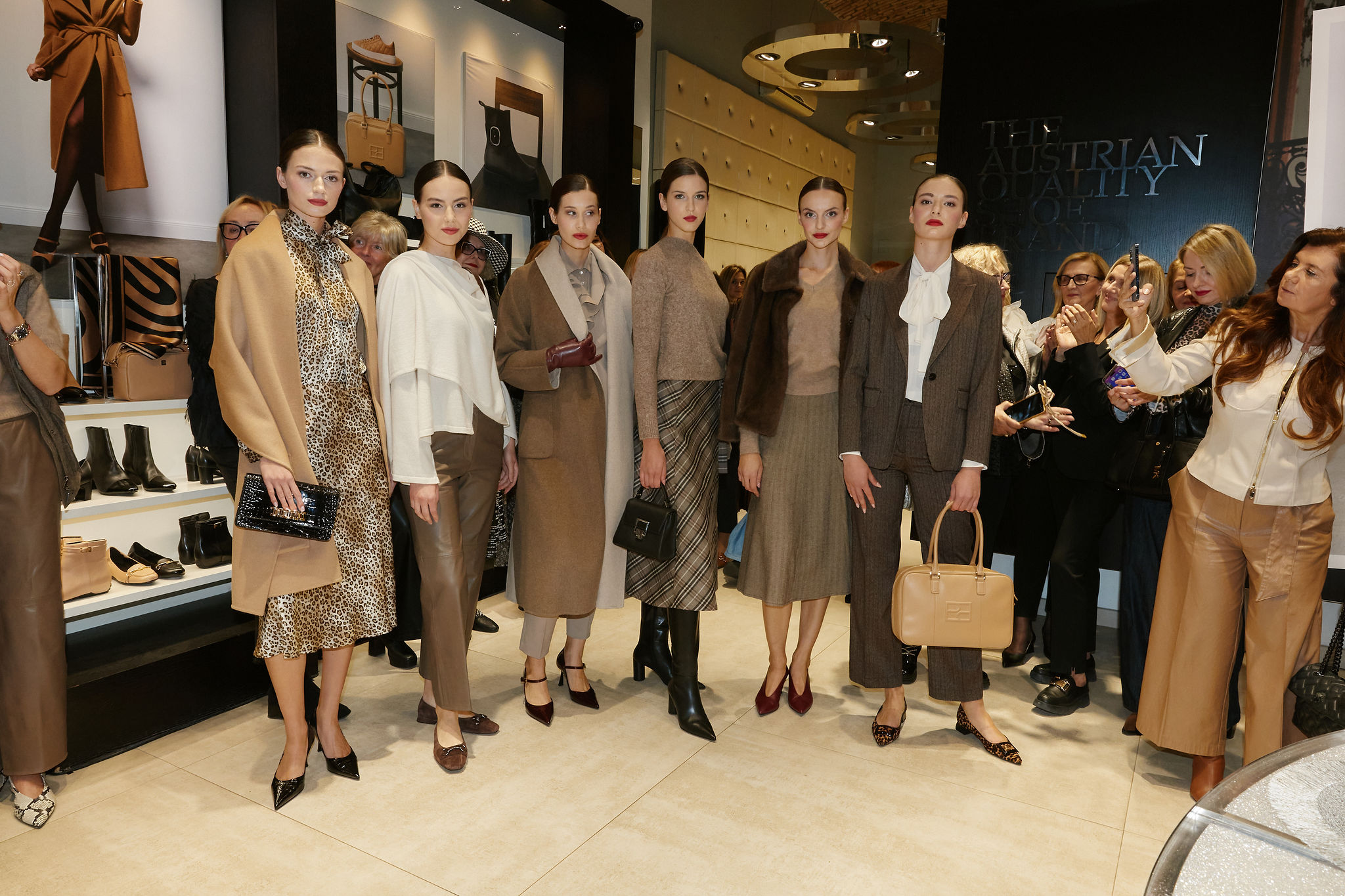 Minea, Högl i Seventy Venezia pokazali kako izgleda moda koja spaja udobnost, eleganciju i emociju Hello Magazin Croatia Hrvatska