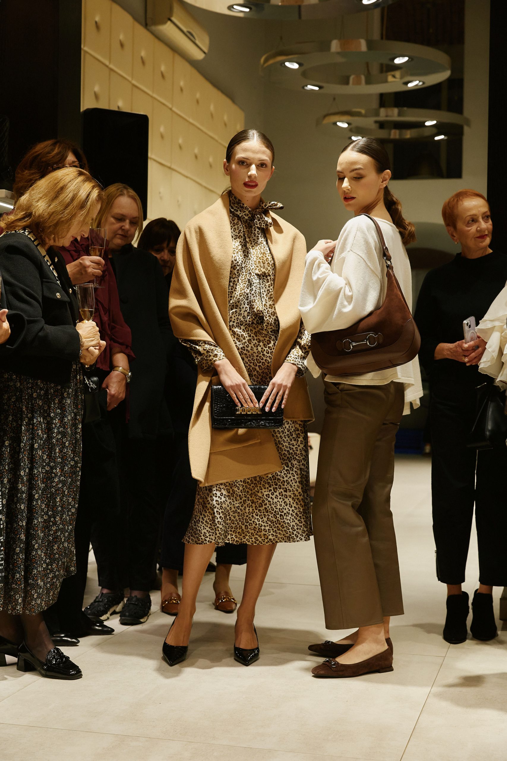 Minea, Högl i Seventy Venezia pokazali kako izgleda moda koja spaja udobnost, eleganciju i emociju Hello Magazin Croatia Hrvatska