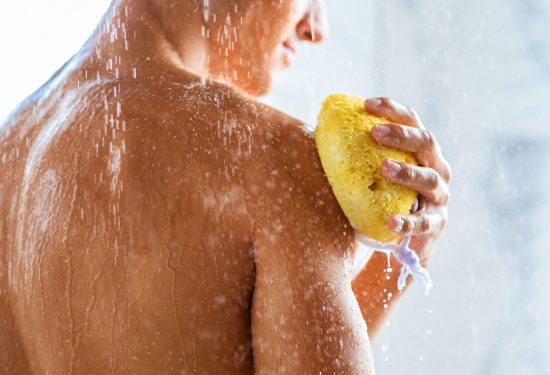 Muški piling – Zašto je to tajni ključ svježe, zdrave kože bez mitesera i masnog sjaja