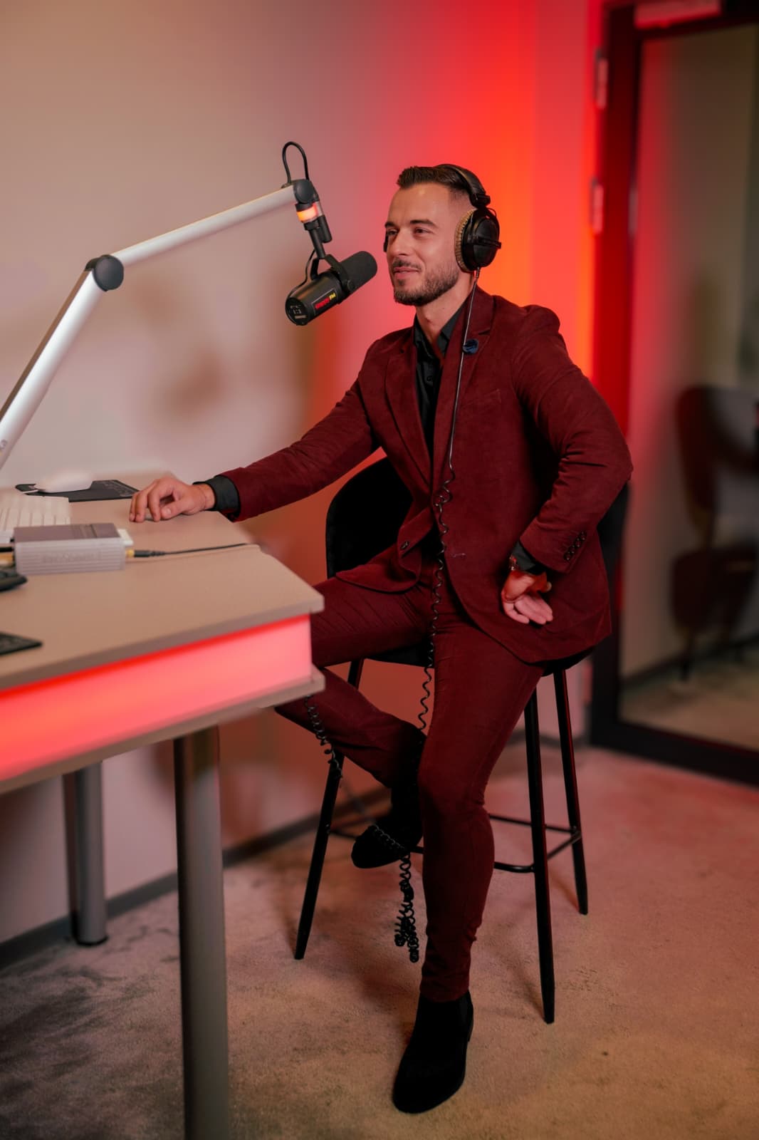 Najpoželjniji domaći neženja otkrio ljubavni status i što ga ispunjava van pozornice: 