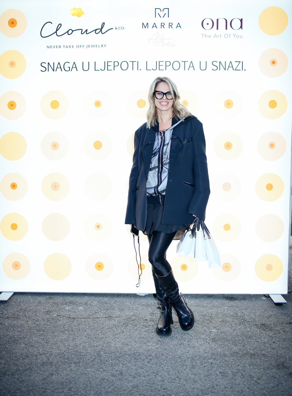 Nakit s pričom: održan event podrške kampanji Cloud&Co-a i udruge Marra Altrui za žene oboljele od raka dojkeSaznajte sve o projektu besplatne 3d repigmentacije bradavica i areola i kako ga podržati