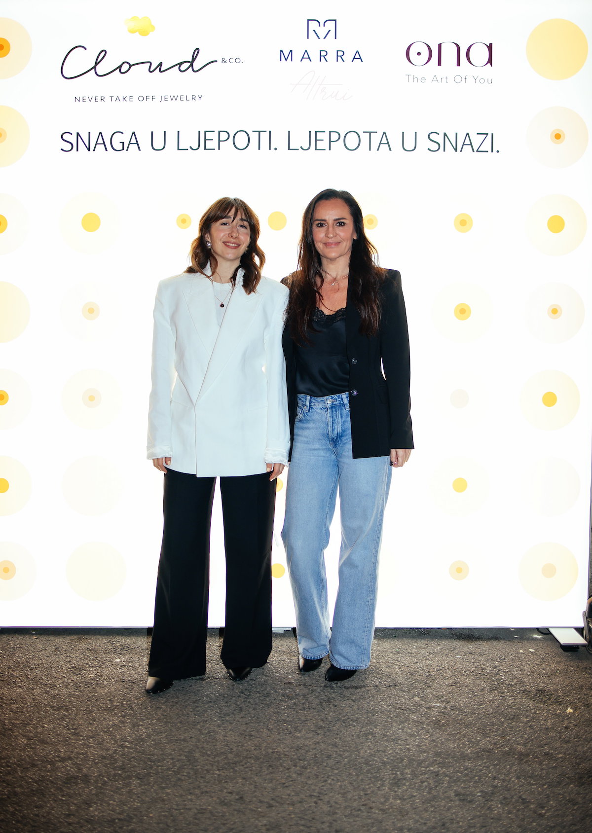 Nakit s pričom: održan event podrške kampanji Cloud&Co-a i udruge Marra Altrui za žene oboljele od raka dojkeSaznajte sve o projektu besplatne 3d repigmentacije bradavica i areola i kako ga podržati