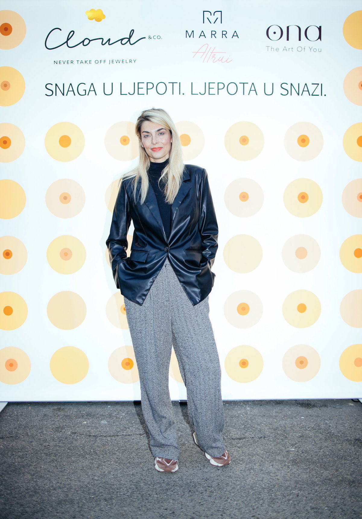 Nakit s pričom: održan event podrške kampanji Cloud&Co-a i udruge Marra Altrui za žene oboljele od raka dojkeSaznajte sve o projektu besplatne 3d repigmentacije bradavica i areola i kako ga podržati