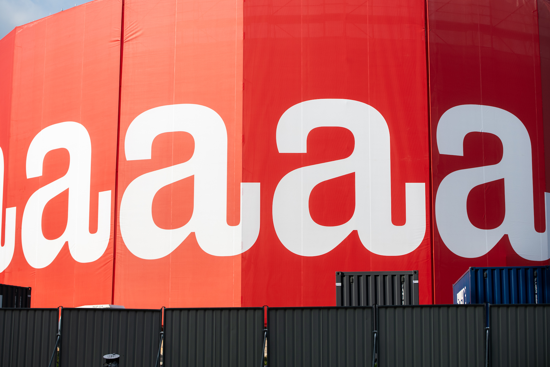 Nora Turato Rad na Meštrovićevom paviljonu podjednako je zrcalo mene kao autorice i društva u kojem živimo