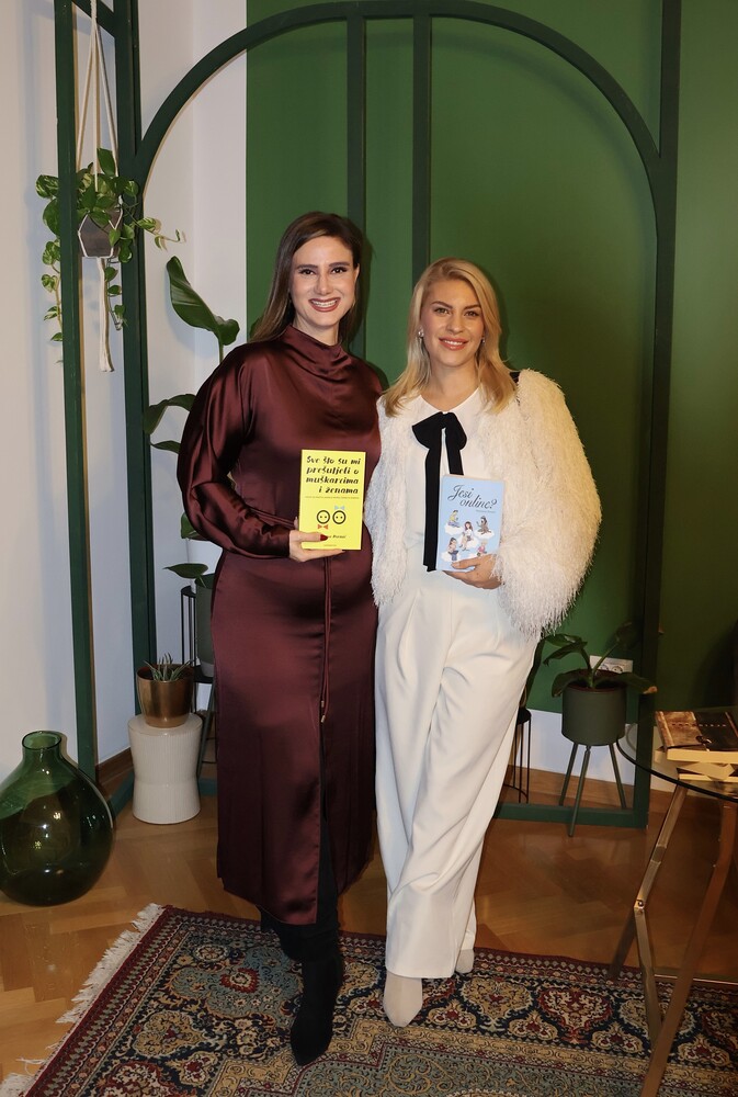 Nova književna večer Marijane Perinić, „Smijeh među koricama“, spojila je humor i knjige na jedinstven način 