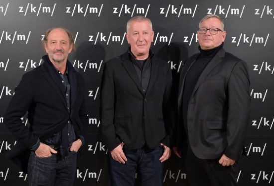 Održana premijera predstave „Max, Mischa i ofenziva Tet“ - ZKM PREMIJERA U ZKM-u – MAX, MISCHA I OFENZIVA TET Kultni roman Johana Harstada u režiji Ivice Buljana