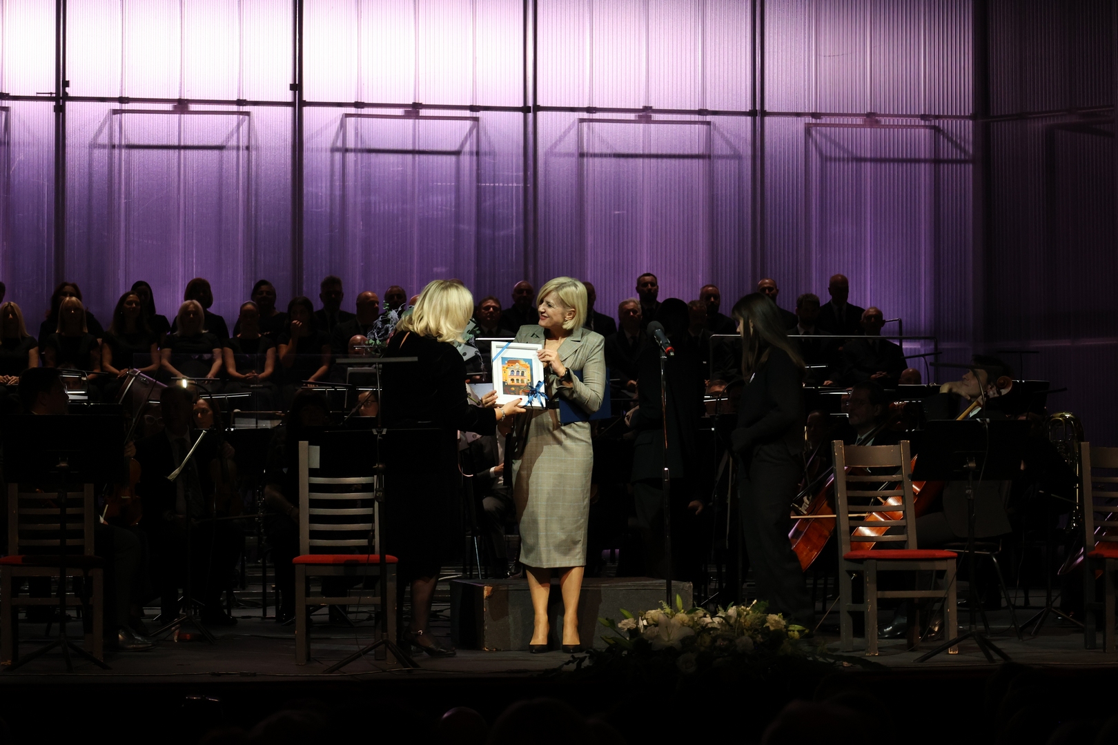 Rijeka kultura, Rijeka kazalište, Rijeka HNK, Rijeka HNK Ivana pl. Zajca, riječko kazalište, riječko kazalište povijest, riječko kazalište jubilej, HNK Rijeka, HNK Rijeka 140 godina, 140 godina riječkog kazališta, Verdi Nabucco Rijeka, Verdijev Nabucco, koncertno Nabucco Rijeka, Verdijeva opera Rijeka, Rijeka opera, riječki simfonijski orkestar, riječki operni zbor, riječki solisti, Dubravka Vrgoč, Iva Rinčić, Ivica Lukanović, Kristina Kolar, Robert Kolar, Luka Ortar, Stefany Findrik, Bože Burić Pešić, Slavko Sekulić, riječki kulturni događaji, riječki jubilej, kazališna povijest Rijeka, kulturna baština Rijeka, HNK Ivana pl. Zajca povijest, Teatro comunale Rijeka, kazališna arhitektura Rijeka, Helmer Fellner Rijeka, riječki kulturni identitet, riječka publika, riječko zajedništvo, kazalište Rijeka emocije, kazalište Rijeka povijest, riječko kazalište obljetnica, riječko kazalište 2025, kulturni vodič Rijeka, Rijeka događanja, Rijeka kultura 2025, Rijeka koncerti, Rijeka opera Nabucco, Rijeka umjetnost, Rijeka performansi, Rijeka glazba, Rijeka tradicija, Rijeka baština, Rijeka Helmer Fellner, Rijeka Teatro comunale, Rijeka kazališna scena, Rijeka kazališni život, Rijeka glazbena scena, Rijeka turizam kultura, Rijeka kulturna atrakcija, Rijeka povijesna zgrada, riječko kazalište arhitektura, riječko kazalište povijesna zgrada, riječko kazalište program, riječko kazalište događanja, Rijeka kazalište umjetnici, Rijeka kazalište solisti, Rijeka kazalište ansambl, Rijeka kazalište publika, Rijeka kazalište tradicija, Rijeka kazalište identitet, Rijeka kazalište baština, Rijeka kazalište povijest umjetnosti, Rijeka kazalište putovanje, Rijeka kazalište inspiracija, Rijeka kazalište vodič, Rijeka kazalište atmosfera, Rijeka kazalište Verdijeva opera, Rijeka kazalište Giuseppe Verdi, Rijeka kazalište maestro Valentino Egel, Rijeka kazalište Kristina Kolar, Rijeka kazalište Robert Kolar, Rijeka kazalište Luka Ortar, Rijeka kazalište Stefany Findrik, Rijeka kazalište Bože Burić Pešić, Rijeka kazalište Slavko Sekulić, Rijeka kazalište Radmila Matejčić, Rijeka kazalište Kako čitati grad, Rijeka kazalište 140 obljetnica, Rijeka kazalište „Velikih 140“, Rijeka kazalište veliki događaj, Rijeka kazalište slavlje, Rijeka kazalište kulturni događaj, Rijeka kazalište glazbeni događaj, Rijeka kazalište predstave, Rijeka kazalište repertoar, Rijeka kazalište posjet, Rijeka kazalište iskustvo, Rijeka kazalište emocije, Rijeka kazalište doživljaj, Rijeka kazalište povijesni trenutak