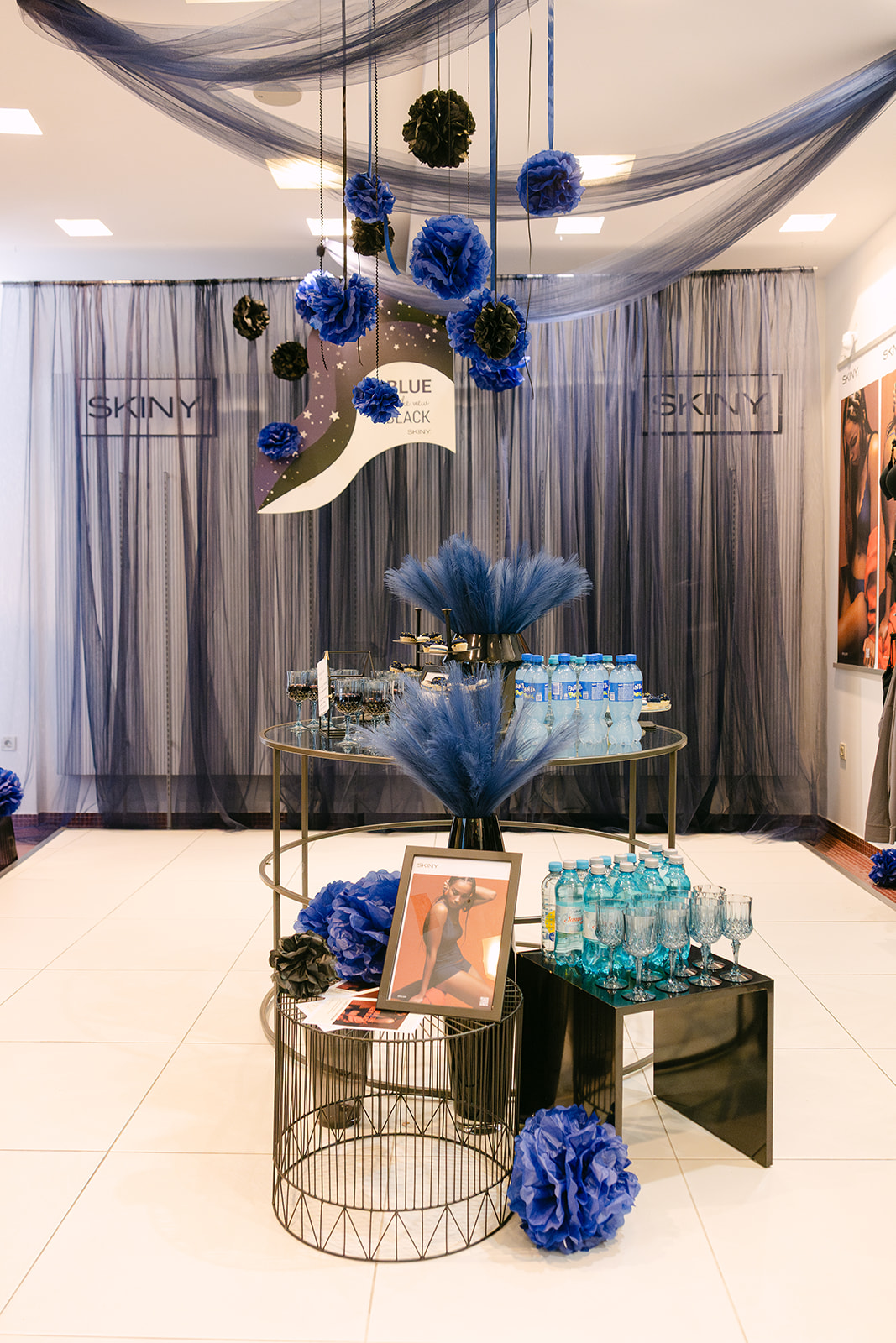 Plava je nova crna SKINY donje rublje za sezonu jesenzima 2025.