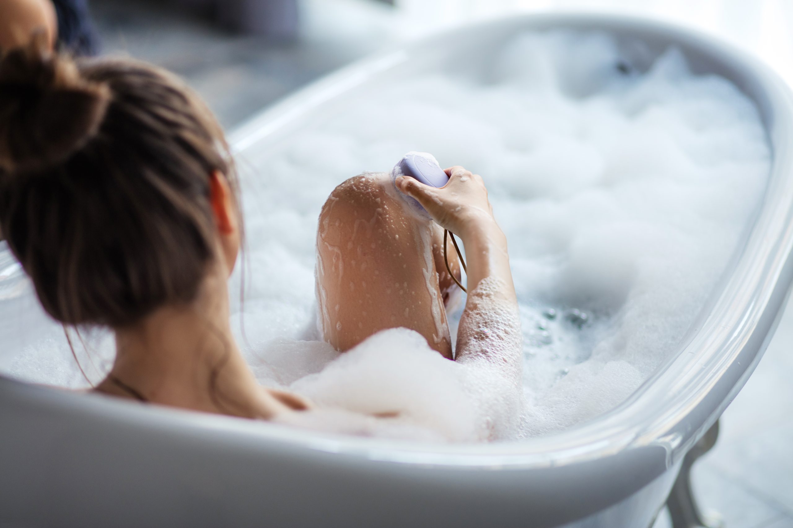 Pretvori tuširanje u beauty ritual uz FOREO LUNA™ 4 uređaje za lice, tijelo i kosu