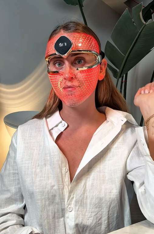 Pripremi svoju kožu za hladnije dane uz najbolje beauty prakse za jesen i zimu Otkrij FOREO i FAQ™ Swiss