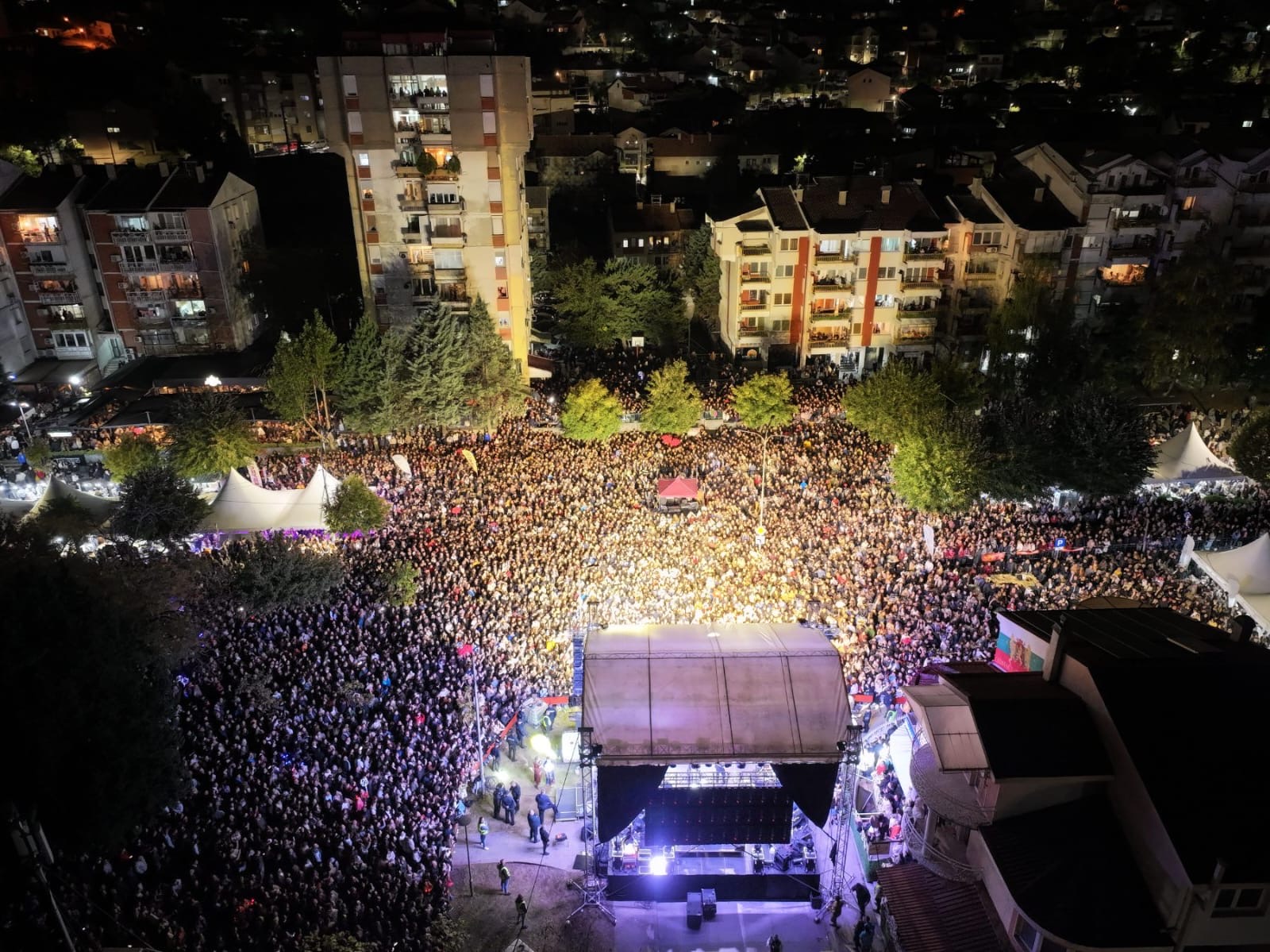 SEVERINA, USUSRET VELIKIM KONCERTIMA U SPLITU I ZAGREBU, ODRŽALA KONCERT U MAKEDONIJI PRED 20 000 LJUDI