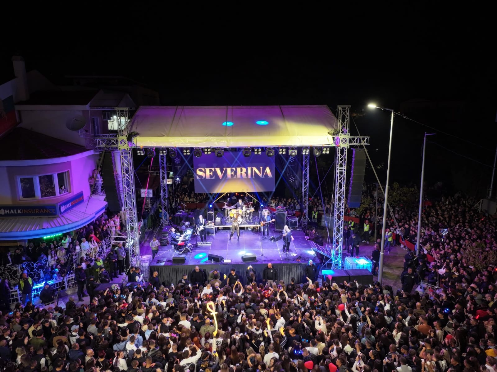 SEVERINA, USUSRET VELIKIM KONCERTIMA U SPLITU I ZAGREBU, ODRŽALA KONCERT U MAKEDONIJI PRED 20 000 LJUDI