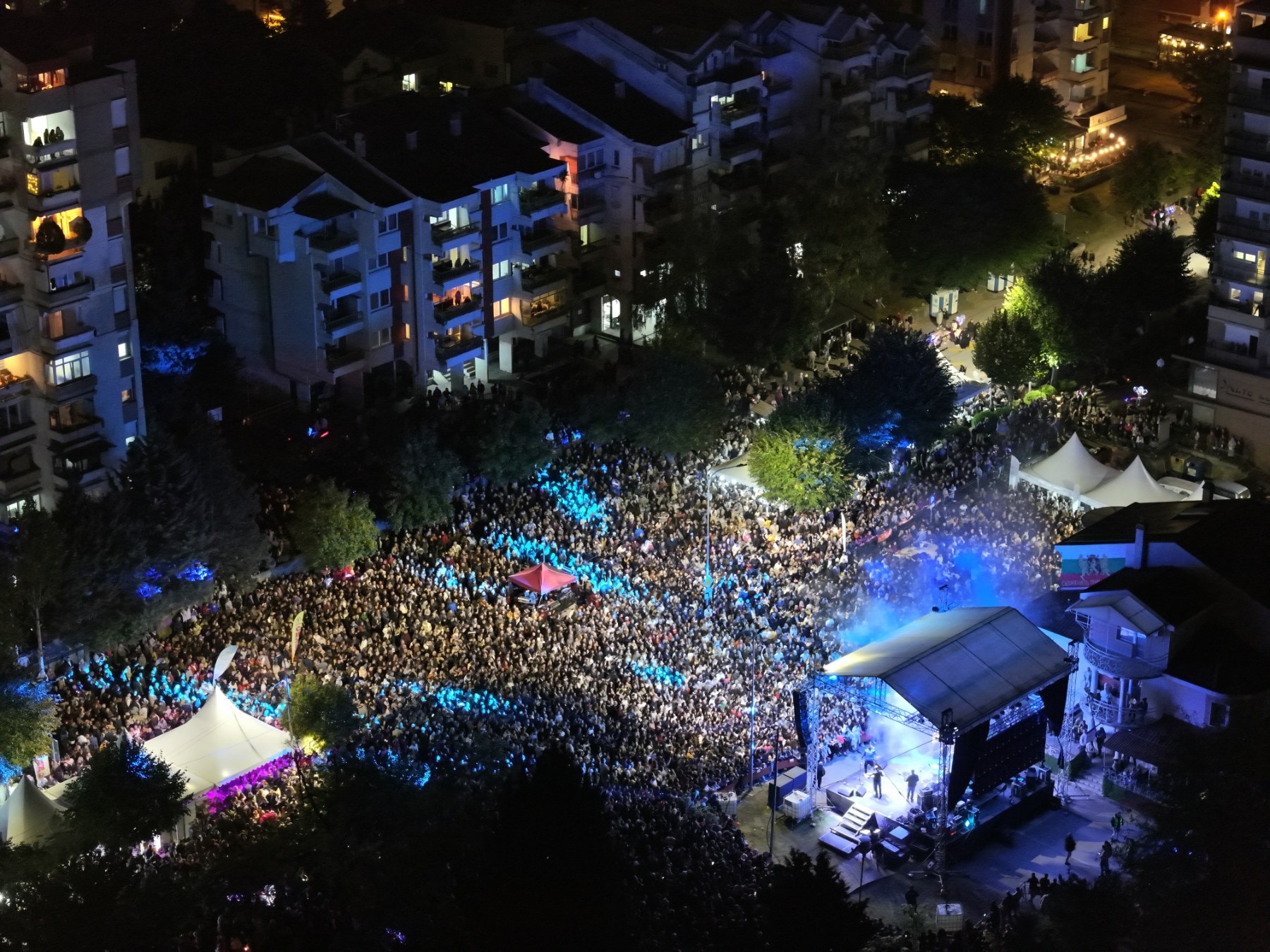 SEVERINA, USUSRET VELIKIM KONCERTIMA U SPLITU I ZAGREBU, ODRŽALA KONCERT U MAKEDONIJI PRED 20 000 LJUDI